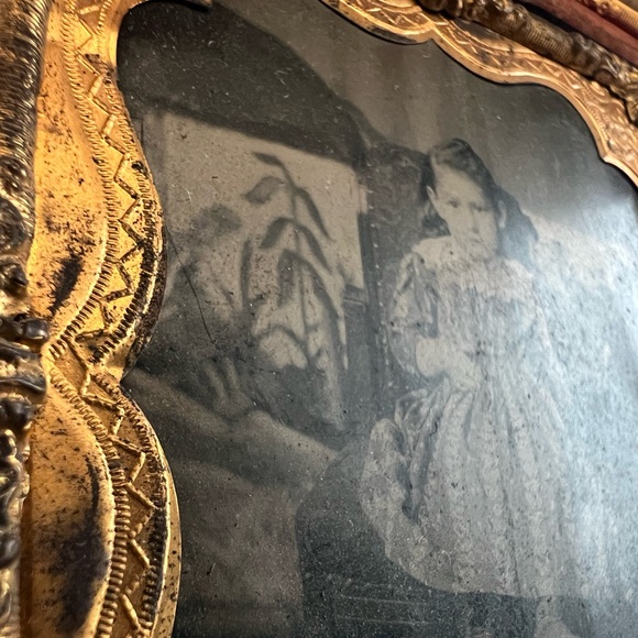 Lot (2) Antique Children Photos Tintype Civil War Era 1800's - Needs TLC (F&G) - Picture 3 of 7